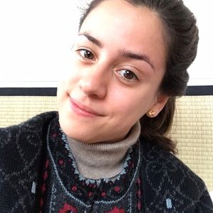 Meet your Posher, Ana